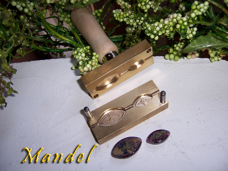 molding press "Bavarian Mandel "